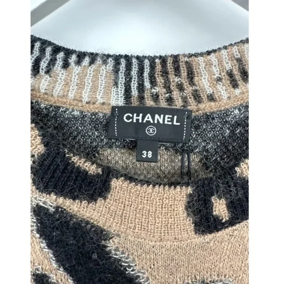 NWT CHANEL 23/A METIERS D'ART CC LEOPARD PRINT JUMPER SIZE FR 38 (UK 10) - Picture 11 of 15